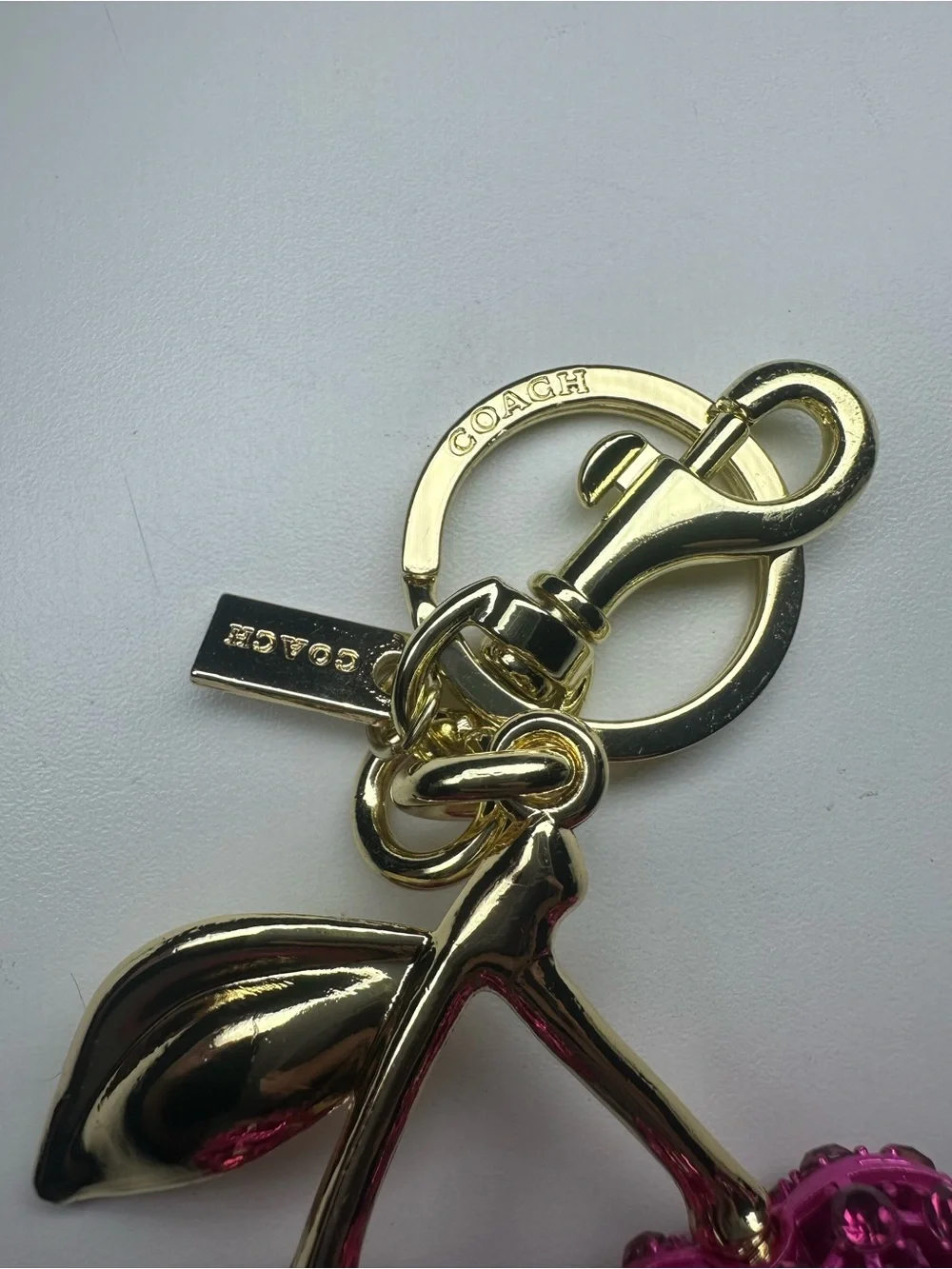 Coach Crystal Cherry Bag Charm Gold Brass Pink CCD32 Keychain Key Ring Dogleash